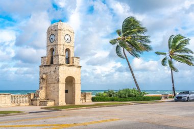 Palm Beach Worth Avenue Saat Kulesi Florida ABD