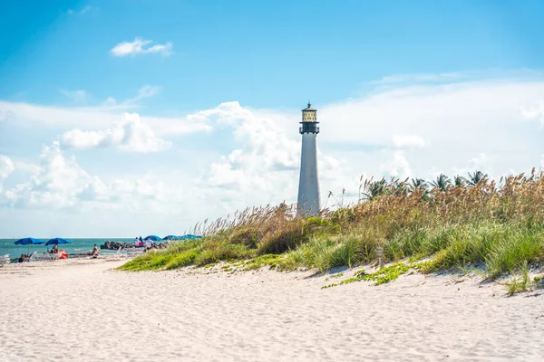 2019年9月11日：佛罗里达角灯塔（Cape Florida Lighthouse），迈阿密的Key Biscayne，佛罗里达，Usa — 图库照片