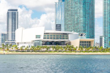 Miami, Usa - 11 Eylül 2019: Miami şehir merkezinde American Airlines Arena