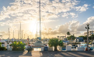 Fort Lauderdale, Florida, Usa - 20 Eylül 2019 Fort Lauderdale marinasında kiralık balıkçı tekneleri