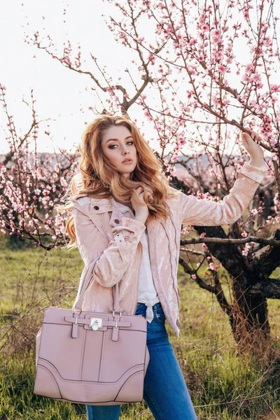 Moda Foto Livre Menina Bonita Sensual Com Cabelo Loiro Roupas — Fotografia de Stock