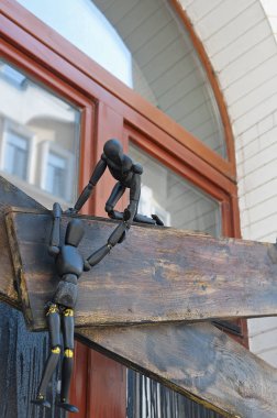 Ahşap bir başka siyah manken kurtarır Belden kırma modeller