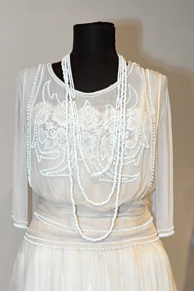 Kiev Ucrania Abril 2011 Fragmento Vestido Blanco Exhibición Exposición Colección — Foto de Stock