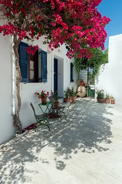 Вулиця Села Лефкс Острів Парос Греція — стокове фото