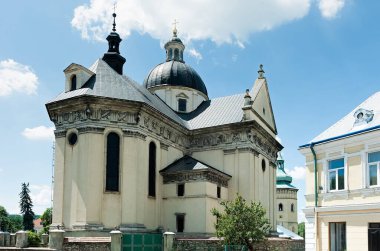 Zhovkva kasabası Lviv, Ukrayna 'daki St. Lawrence Koleji Kilisesi