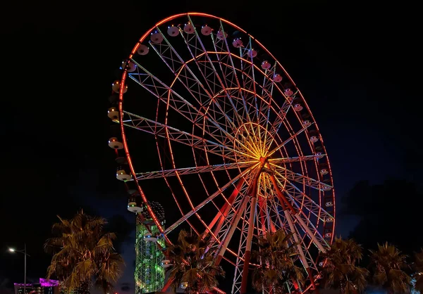 Vista Noturna Para Ferris Wheel Batumi Georgia — Fotografia de Stock
