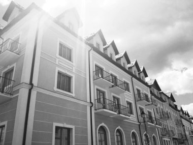 Ortaçağ Kamenet-Podolsky Ukrayna tarzında binaların dış görünüşü 