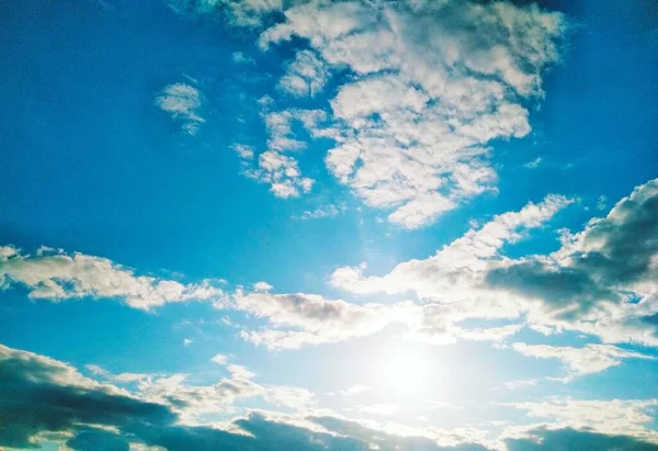 Matahari Bersinar Terang Langit — Stok Foto