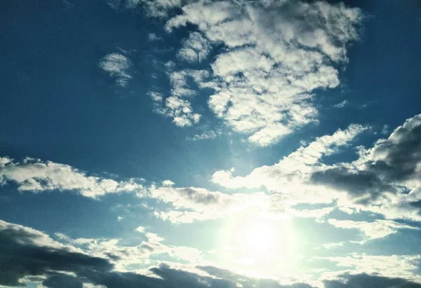 Sol Brillando Brillantemente Cielo — Foto de Stock