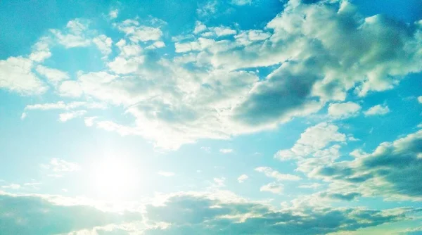 Sonne Strahlend Himmel — Stockfoto