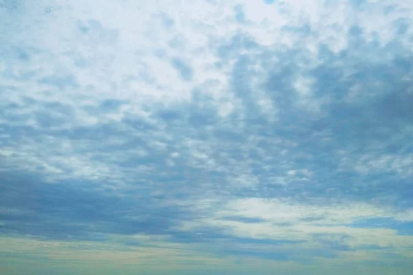 Céu Coberto Nuvens Cirros Suaves — Fotografia de Stock