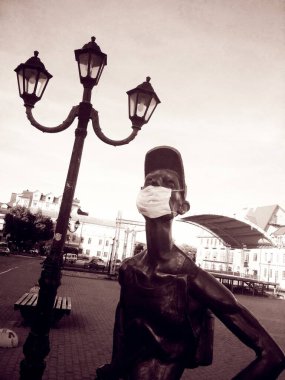 Demir Turist, Turizm ve Pandemia sembolü, Kamenets-Podolsky, Ukrayna 