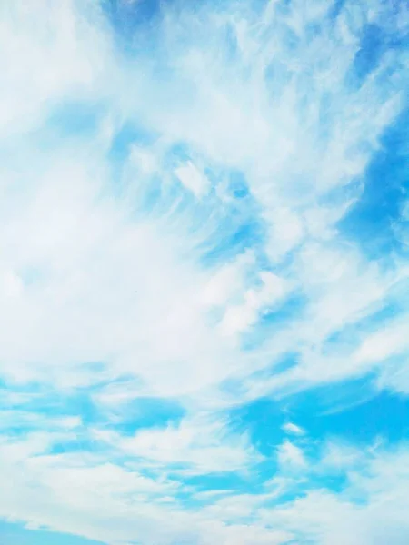 Cirruswolken Bedecken Den Blauen Himmel Natürlicher Hintergrund — Stockfoto