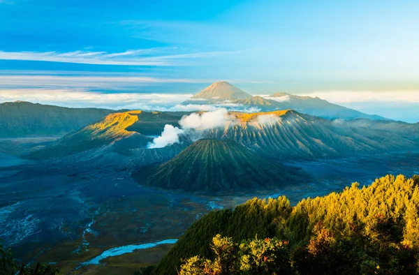 Der Mount Bromo Bei Sonnenuntergang — Stockfoto