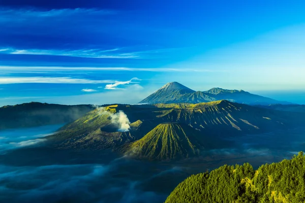 Den Aktiva Vulkanen Mount Bromo Medan Sunrise — Stockfoto