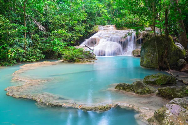 Cascata Nella Foresta Tropicale Thailandia — Foto Stock