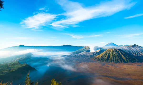 Vulcão Ativo Monte Bromo Durante Nascer Sol — Fotografia de Stock