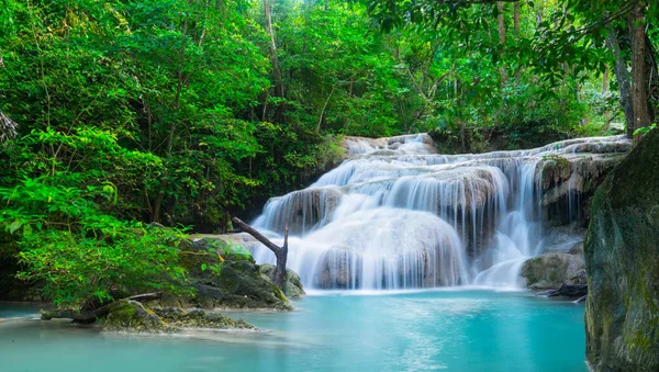 Cachoeira Parque Nacional Erawan Kanchana Buri Tailândia — Fotografia de Stock