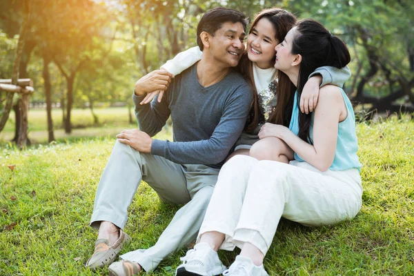 Happy Family Having Fun Garden — Stock Photo, Image