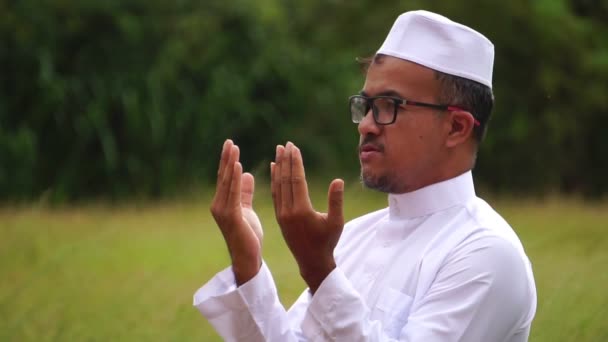 Footage Slow Motion Asia Muslim Man 초상화 — 비디오