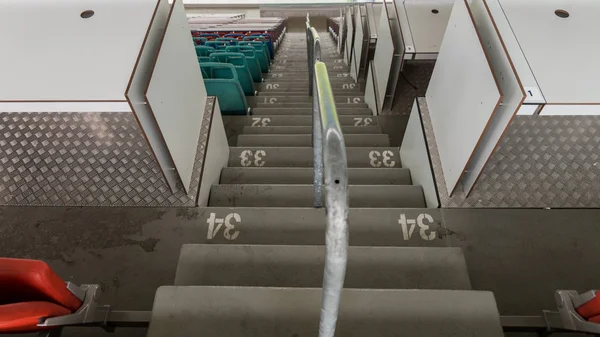 Escadas Vazias Com Números Estádio Futebol — Fotografia de Stock