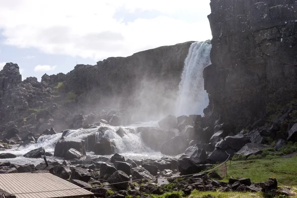 Oxararfoss 在金黄圈子 Thingvellir 国家公园 — 图库照片