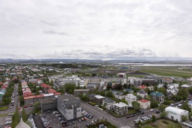 Reykjavik şehrin havadan görünümü. İzlanda'nın başkenti