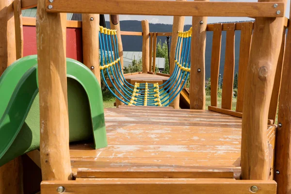 Aire Jeux Moderne Bois Pour Enfants Dans Parc — Photo