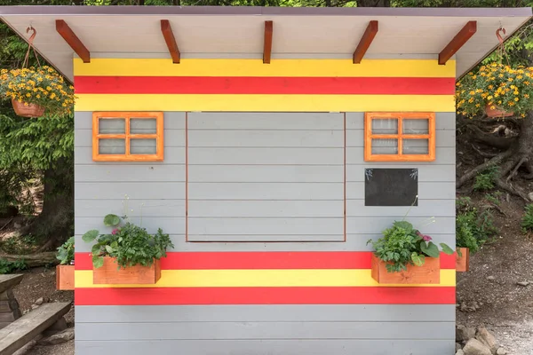 Colorida Casa Abstracta Madera Pequeña Pequeña Tienda Cerrada — Foto de Stock