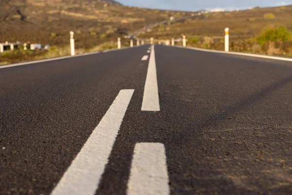 Camino Asfalto Conduce Las Montañas Primer Plano Asfalto Carretera — Foto de Stock