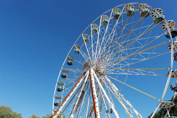 Riesenrad Vor Blauem Himmel Sommer — Stockfoto