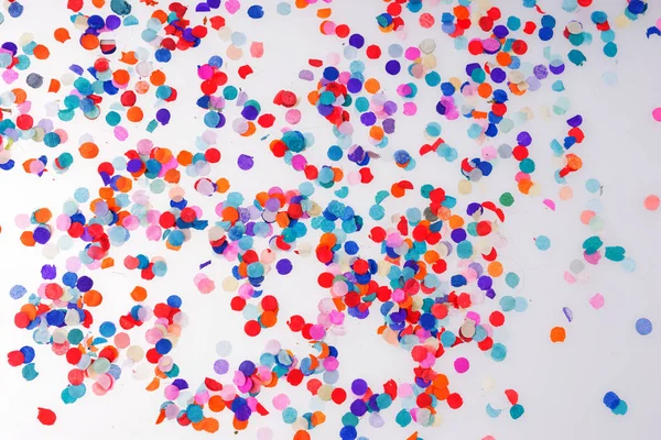 Kleurrijke Confetti Witte Achtergrond Gelukkige Viering Partij — Stockfoto