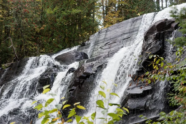 Pohled Vodopád Chute Aux Rats Národním Parku Mont Tremblant Quebec — Stock fotografie