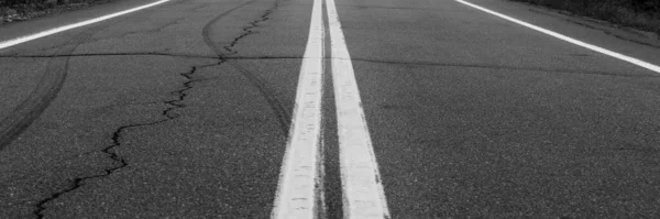 Асфальтовий Фон Двома Білими Лініями Дороги Дорожні Знаки Асфальті — стокове фото