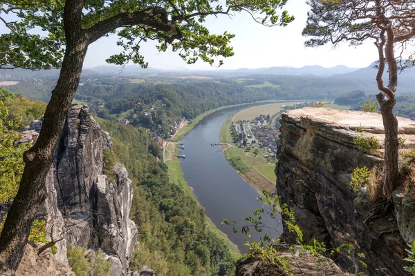 Blick Vom Bastei Felsen Auf Die Elbe Der Sächsischen Schweiz — Stockfoto