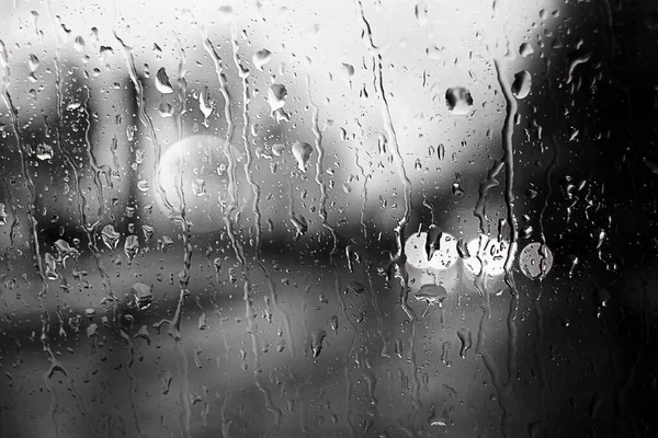 Blurred Car Lights Black White Raindrops Front Window — Stock Photo, Image