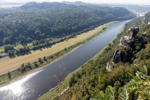 Blick Auf Die Elbe Vom Bastei Felsen Der Sächsischen Schweiz — Stockfoto