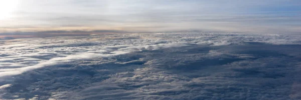 Πάνω Από Σύννεφα Φανταστικό Πανοραμικό Φόντο Σύννεφα — Φωτογραφία Αρχείου