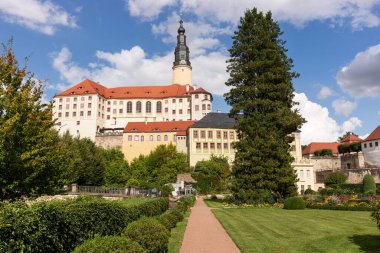 Weesenstein Kalesi 'nin güzel manzarası, Saksonya, Almanya