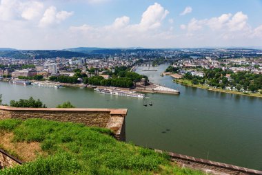 Alman Köşesi (Deutsches Eck) Koblenz 'de. Almanya