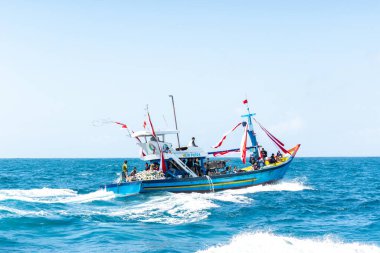 Pethik Düzeni seremonisi. Pethik Laut Endonezya 'daki balıkçılar için bir şükran günü törenidir..