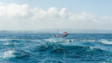 Pethik Düzeni seremonisi. Pethik Laut Endonezya 'daki balıkçılar için bir şükran günü törenidir..