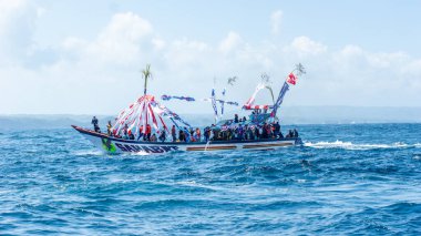 Pethik Düzeni seremonisi. Pethik Laut Endonezya 'daki balıkçılar için bir şükran günü törenidir..