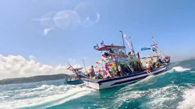 Pethik Düzeni seremonisi. Pethik Laut Endonezya 'daki balıkçılar için bir şükran günü törenidir.