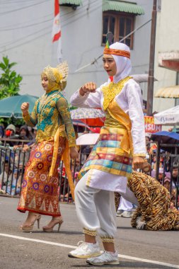 Neurajah Rimeung geleneği. Bu Güney Aceh 'in bir geleneğidir. Kaplan saldırılarını durdurmak için..