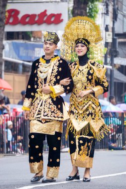 Wedding dress from Sumatera Barat (West Sumatera) on the 4rd BEN Carnival. 