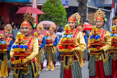 Tabut dance from Bengkulu at BEN Carnival. The Tabot dance is performed to commemorate the heroism of Husein bin Ali bin Abi Thalib