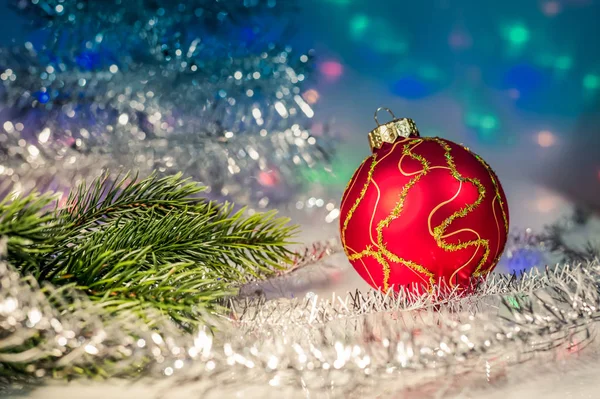 Composição Bolas Natal Vermelho Ramos Abeto Fundo Luzes Guirlanda — Fotografia de Stock