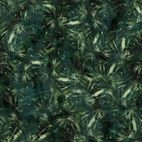Green tropical palm tree leaves seamless pattern — Stock Photo, Image