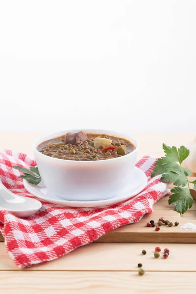 Traditionele Spaanse Schotel Van Linzen Stoofpot Met Chorizo Aardappelen Een — Stockfoto